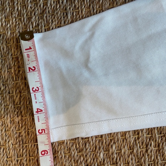 NWT White St. John Jeans, size 4 - Picture 6 of 14